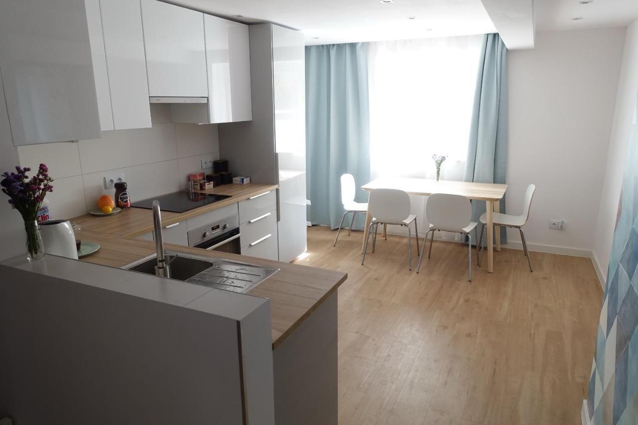 Three Rooms Apartment Cracovia Exterior foto